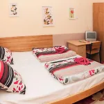 Hostel Apple *